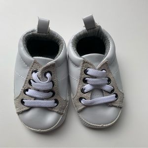 2/$10 GAP Baby boy shoes 3-6m
